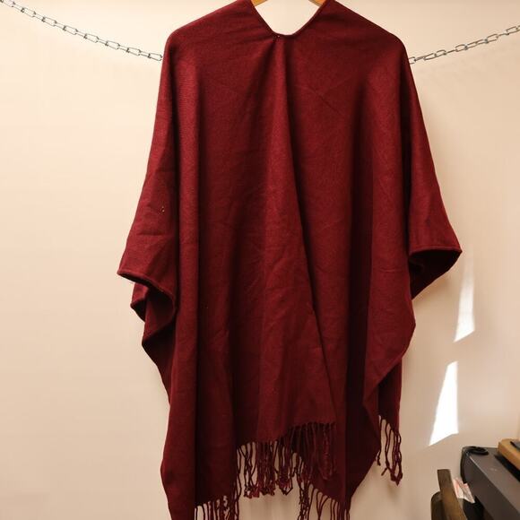 100 % Acrylic Cape Fringe Bottom Open Front Cranberry One Size - Picture 14 of 16